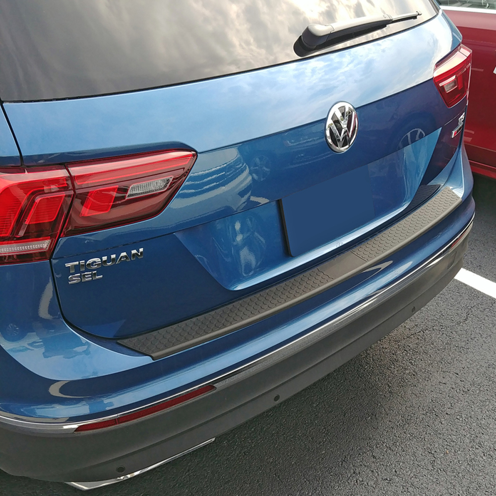 Chrome Stainless Steel Rear bumper protector Volkswagen Tiguan II incl. Allspace & R-Line 2016-2020 & FL 2020-2024 'Ribs' | AV238029 Chrome Stainless Steel Rear bumper protector Volkswagen Tiguan II incl. Allspace & R-Line 2016-2020 & FL 2020-2024 'Ribs' | AV238029